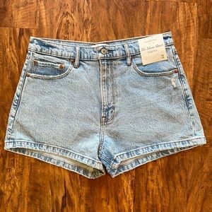 Abercrombie & Fitch High Rise Mom Short